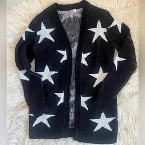 Small Alya Black and White Star Sweater